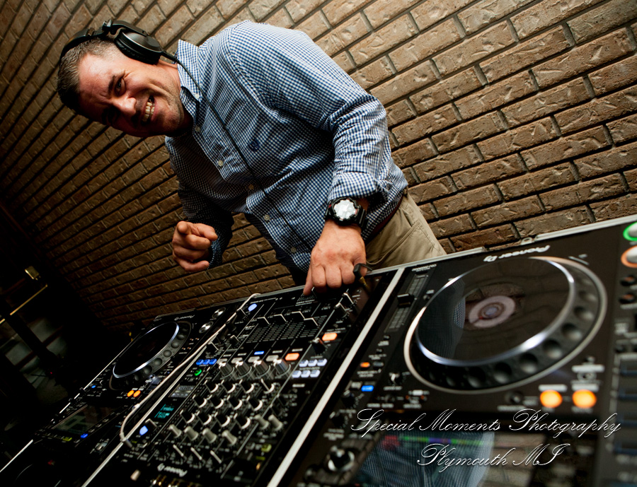 Sara & Harold at Cafe Cortina Farmington Hills MI wedding photography