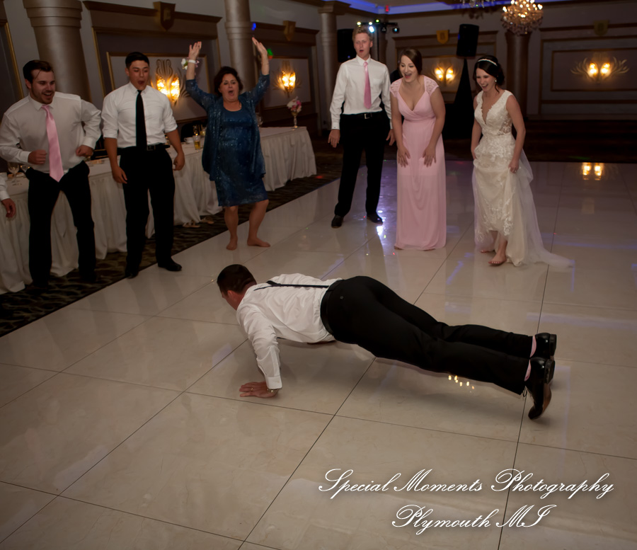 Reagan & Logan at Bentley Banquet Center Wyandotte MI wedding photography