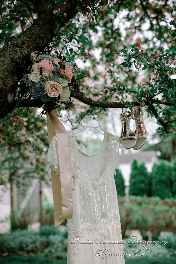 Lauren & Gabriel at Wellers Saline MI wedding photography