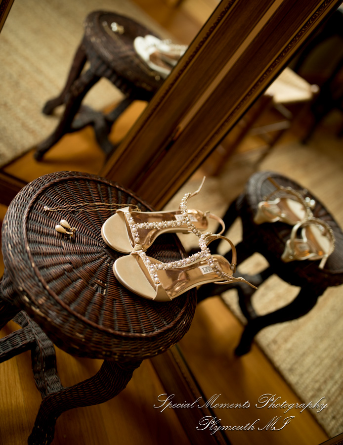 Lauren & Gabriel at Wellers Saline MI wedding photography