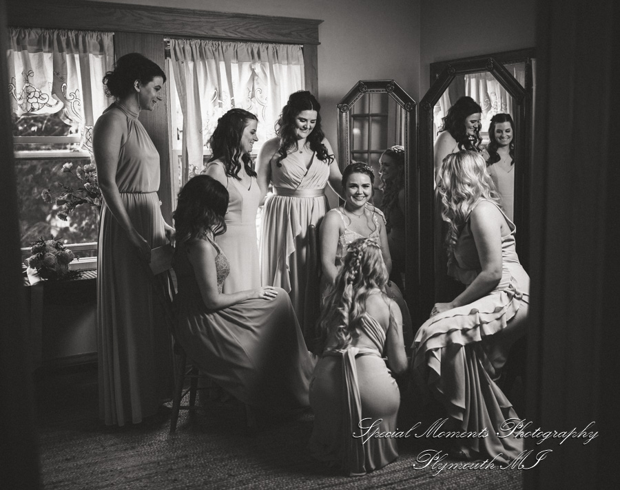 Lauren & Gabriel at Wellers Saline MI wedding photography