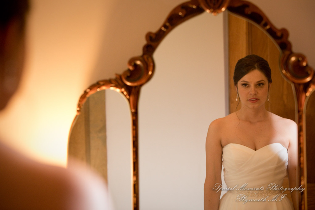 Laura & Chris at Wellers East Garden Saline MI wedding photography