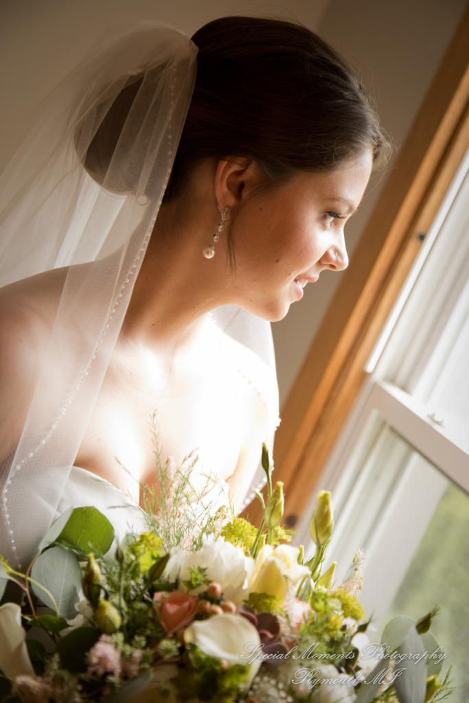 Laura & Chris at Wellers East Garden Saline MI wedding photography