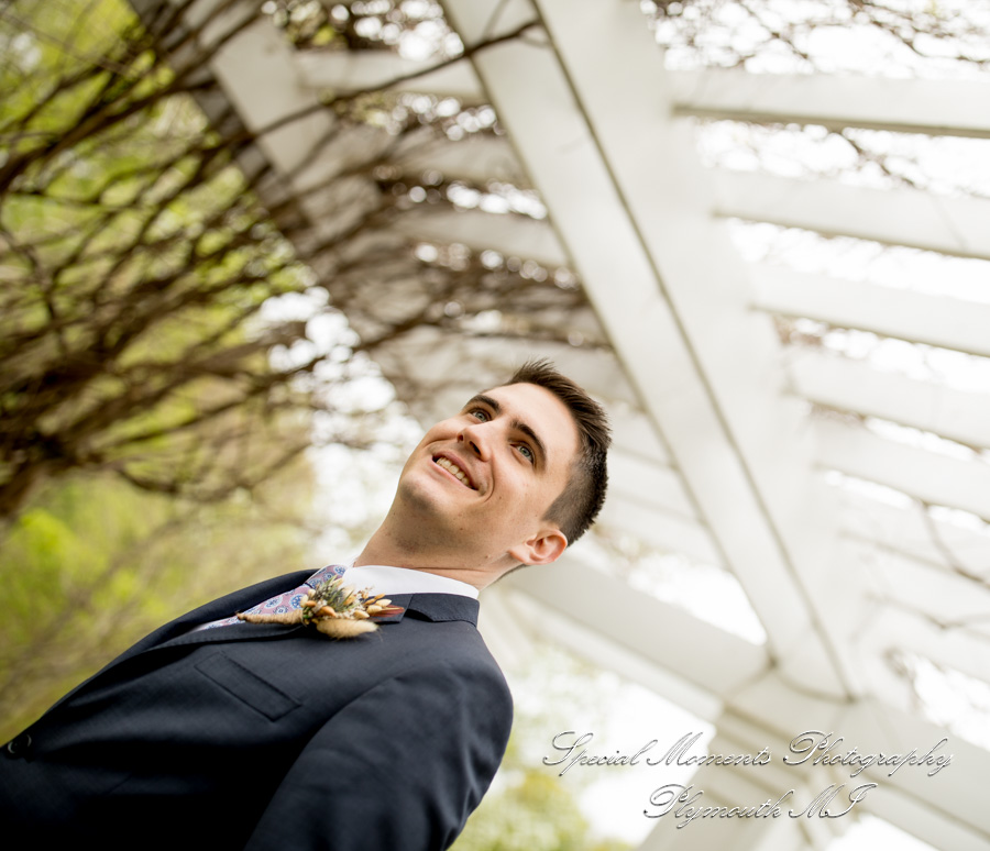 Lauren & Gabriel at Wellers Saline MI wedding photography