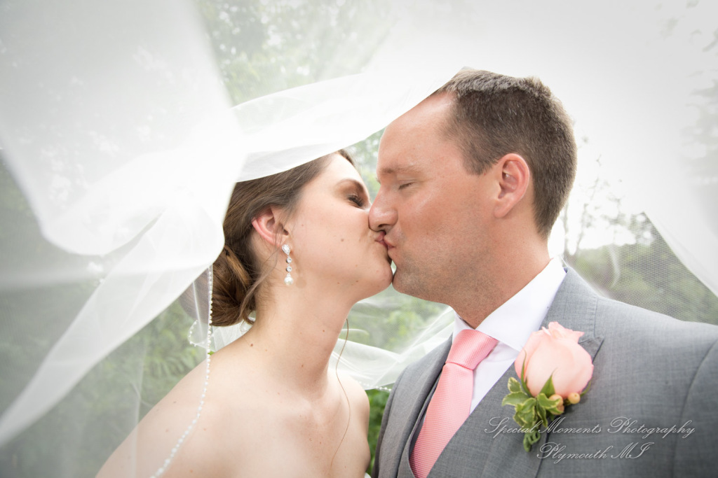 Laura & Chris at Wellers East Garden Saline MI wedding photography