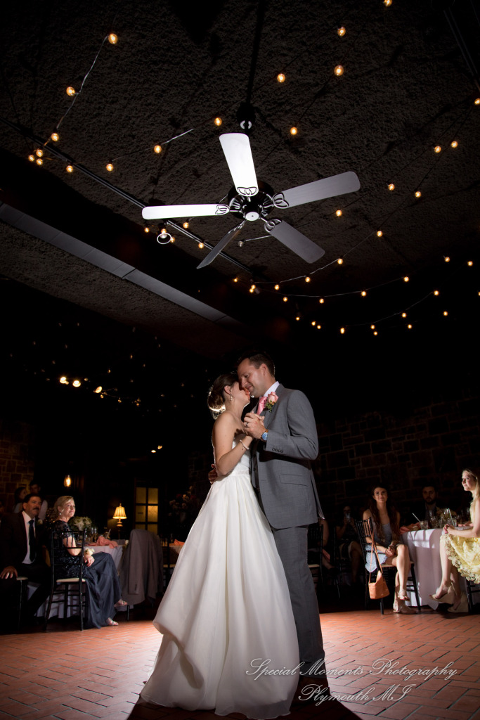 Laura & Chris at Wellers East Garden Saline MI wedding photography