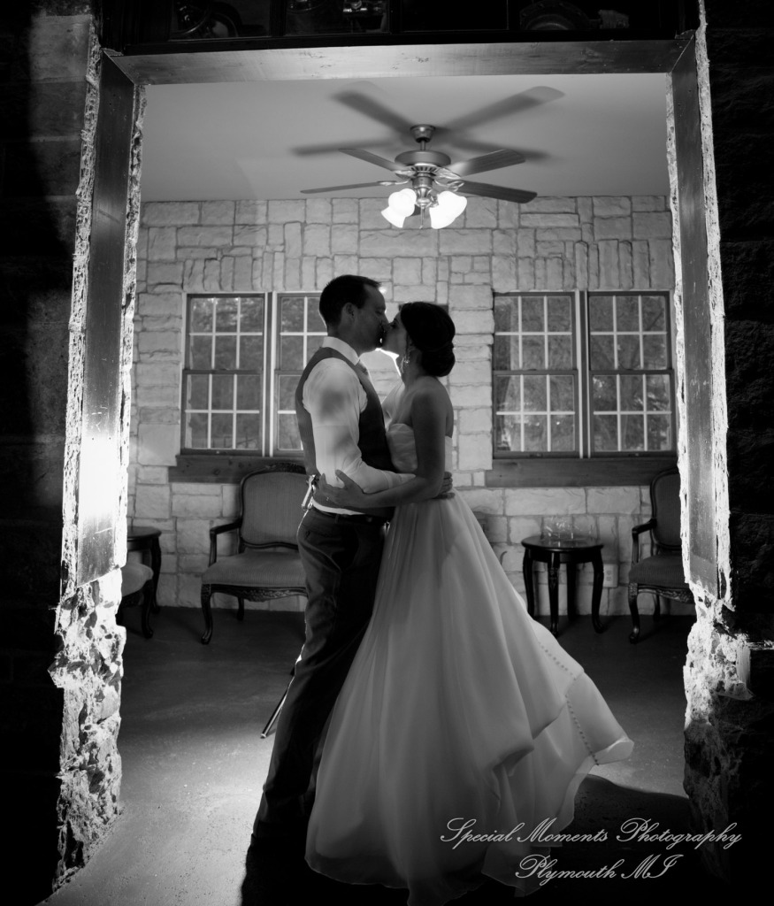 Laura & Chris at Wellers East Garden Saline MI wedding photography