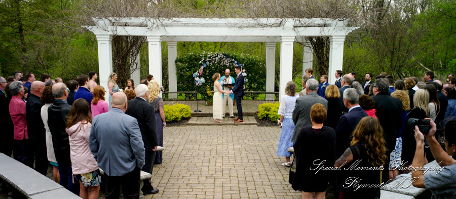 Lauren & Gabriel at Wellers Saline MI wedding photography