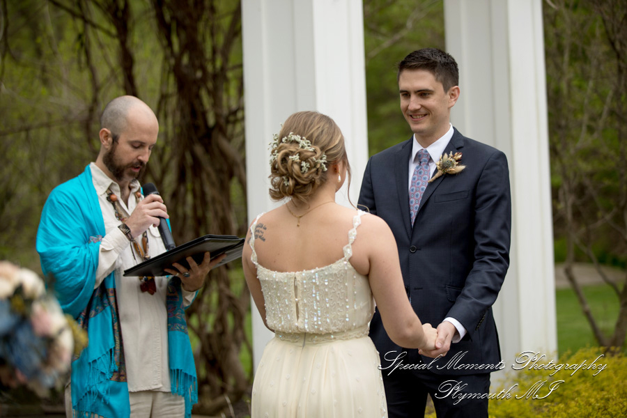 Lauren & Gabriel at Wellers Saline MI wedding photography