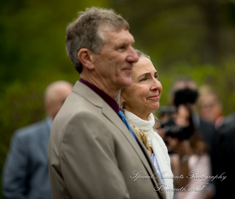 Lauren & Gabriel at Wellers Saline MI wedding photography