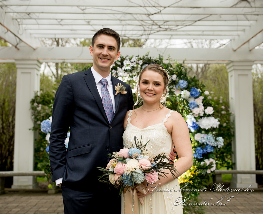 Lauren & Gabriel at Wellers Saline MI wedding photography