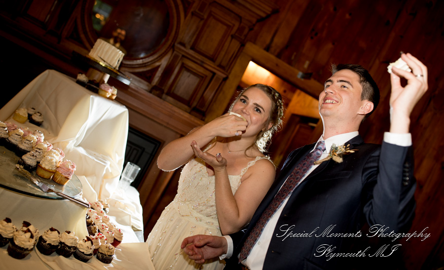 Lauren & Gabriel at Wellers Saline MI wedding photography