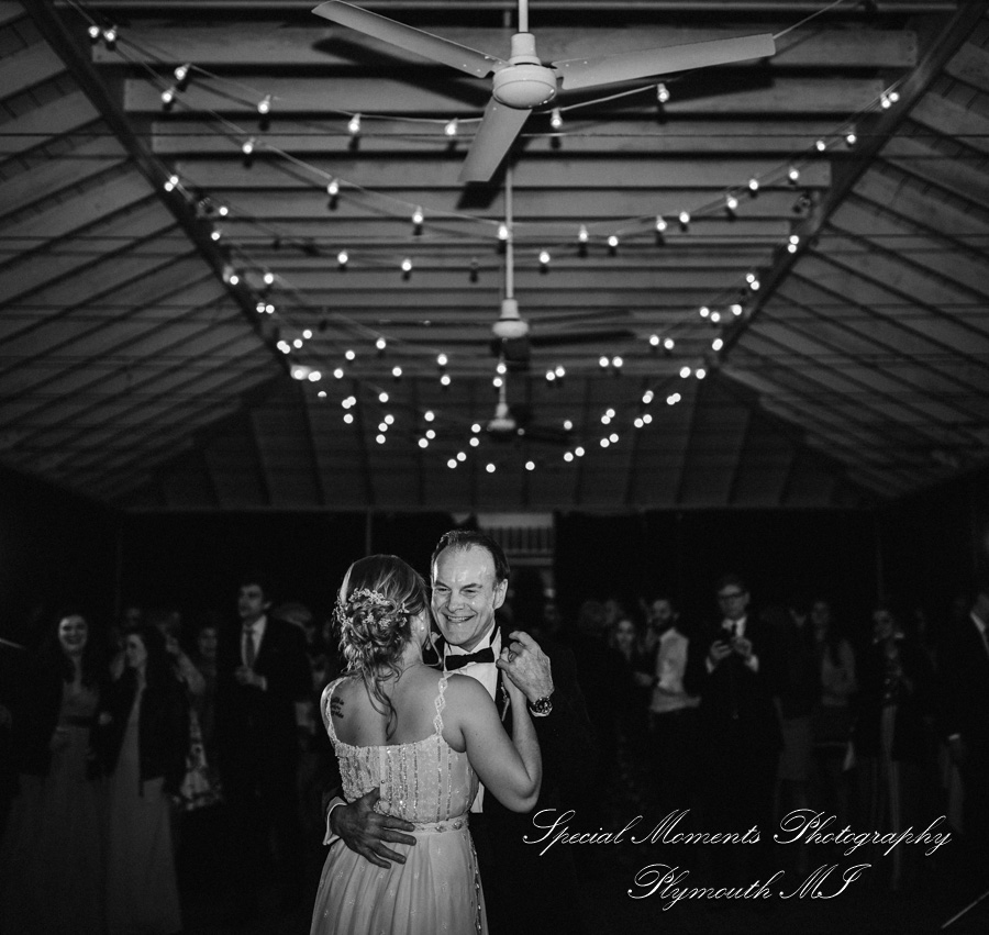 Lauren & Gabriel at Wellers Saline MI wedding photography