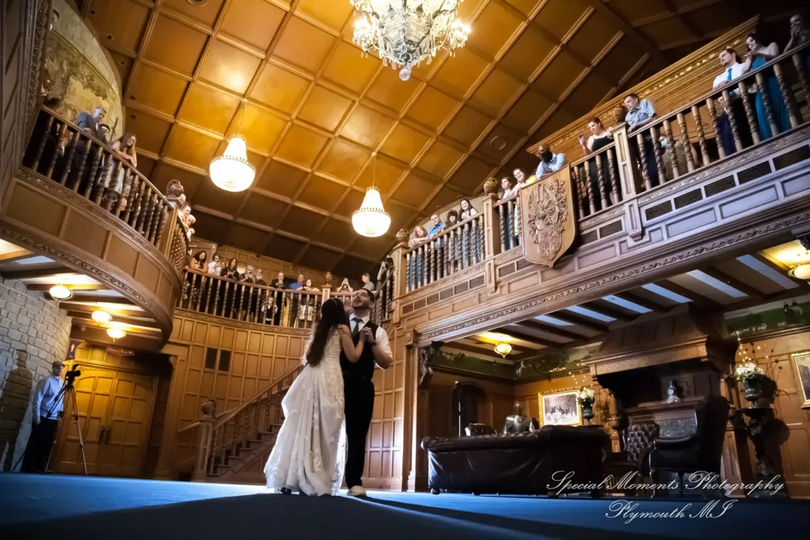 Kings Court Castle Lake Orion MI wedding photograph