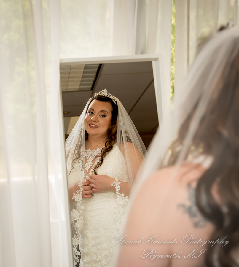 Tiffany & Scott at Camp Agawam Lake Orion MI wedding photography