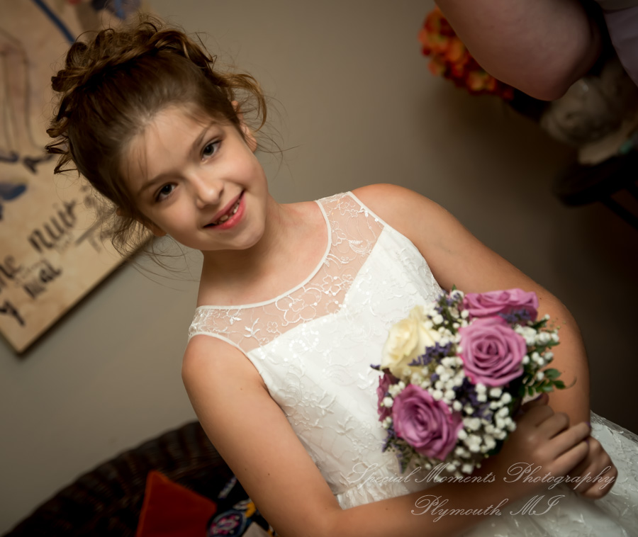 Alyssa & Tyler at Moose Ridge Golf Course South Lyon MI wedding photography