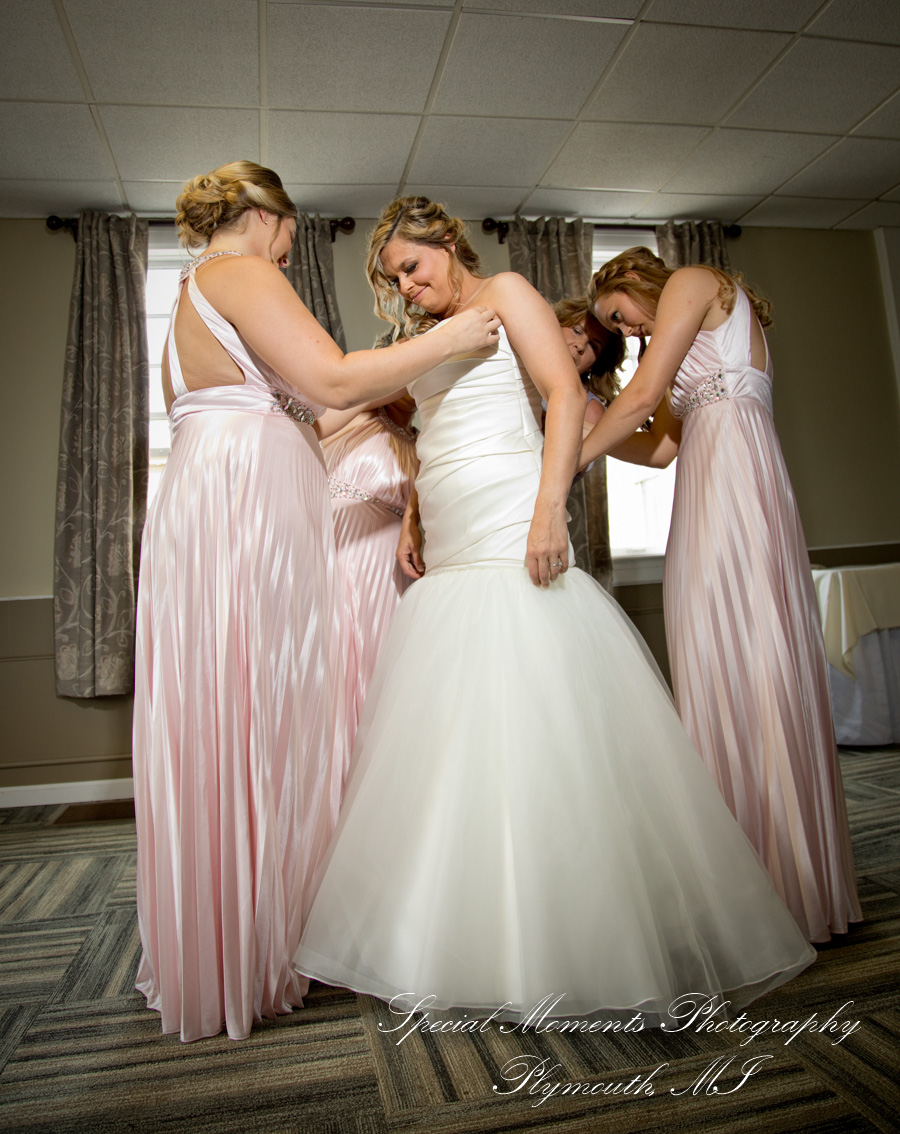 Heidi & Doug at Blossom Heath St. Clair Shores MI wedding photography