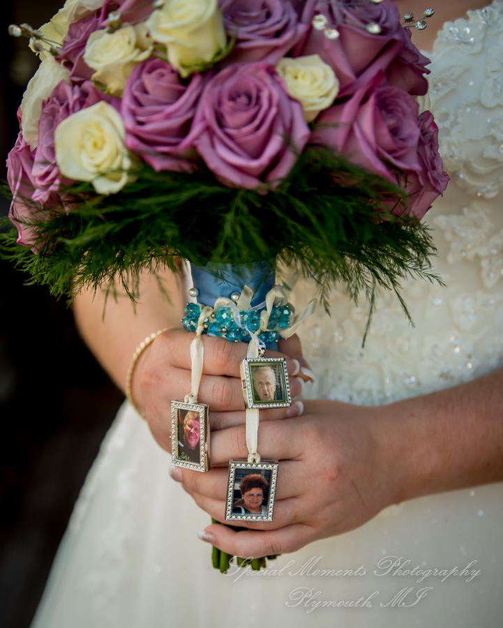 Alyssa & Tyler at Moose Ridge Golf Course South Lyon MI wedding photography