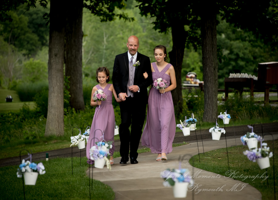 Alyssa & Tyler at Moose Ridge Golf Course South Lyon MI wedding photography