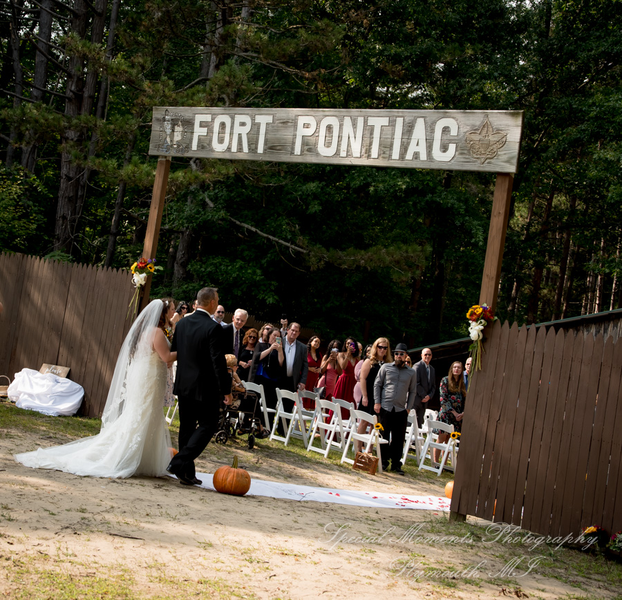 Tiffany & Scott at Camp Agawam Lake Orion MI wedding photography