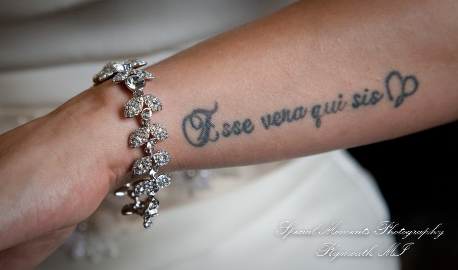 Heidi & Doug at Blossom Heath St. Clair Shores MI wedding photography