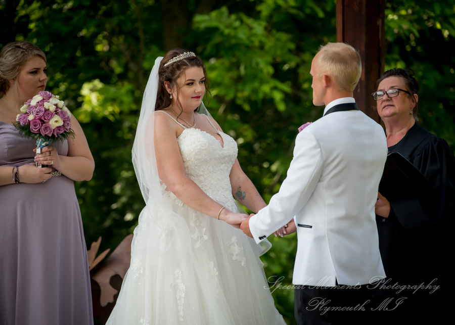 Alyssa & Tyler at Moose Ridge Golf Course South Lyon MI wedding photography