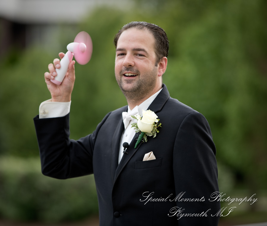 Heidi & Doug at Blossom Heath St. Clair Shores MI wedding photography