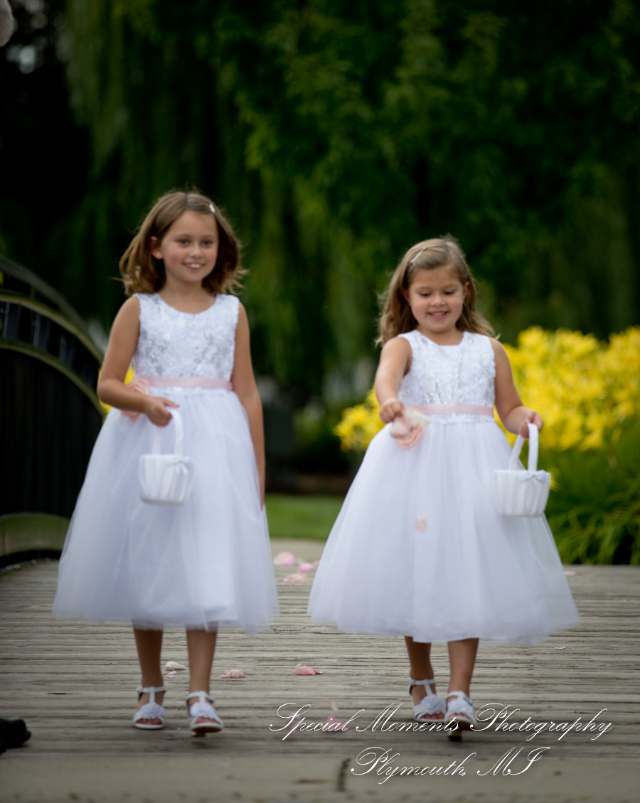 Heidi & Doug at Blossom Heath St. Clair Shores MI wedding photography