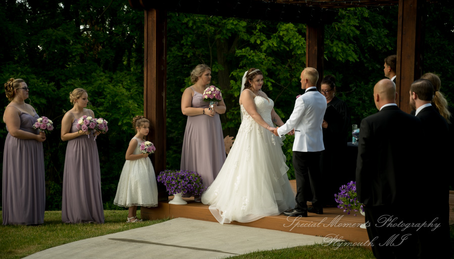 Alyssa & Tyler at Moose Ridge Golf Course South Lyon MI wedding photography