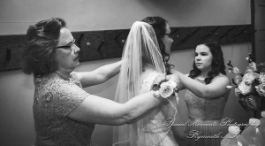 Lindsey & Matt at Mill Race Northville MI wedding photography