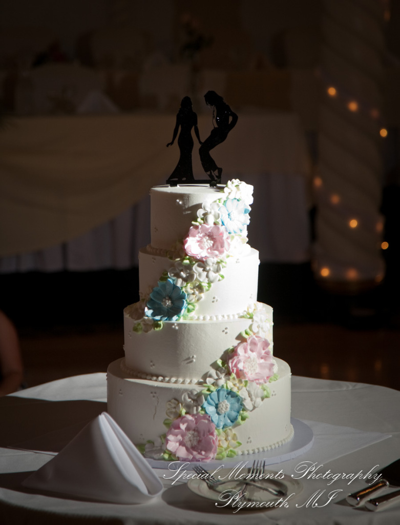 Heidi & Doug at Blossom Heath St. Clair Shores MI wedding photography