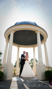 Heidi & Doug at Blossom Heath St. Clair Shores MI wedding photography