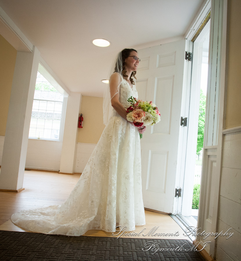 Lindsey & Matt at Mill Race Northville MI wedding photography