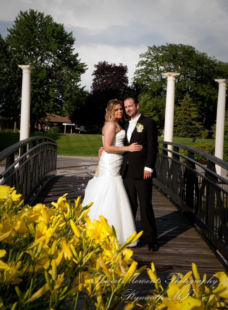 Heidi & Doug at Blossom Heath St. Clair Shores MI wedding photography