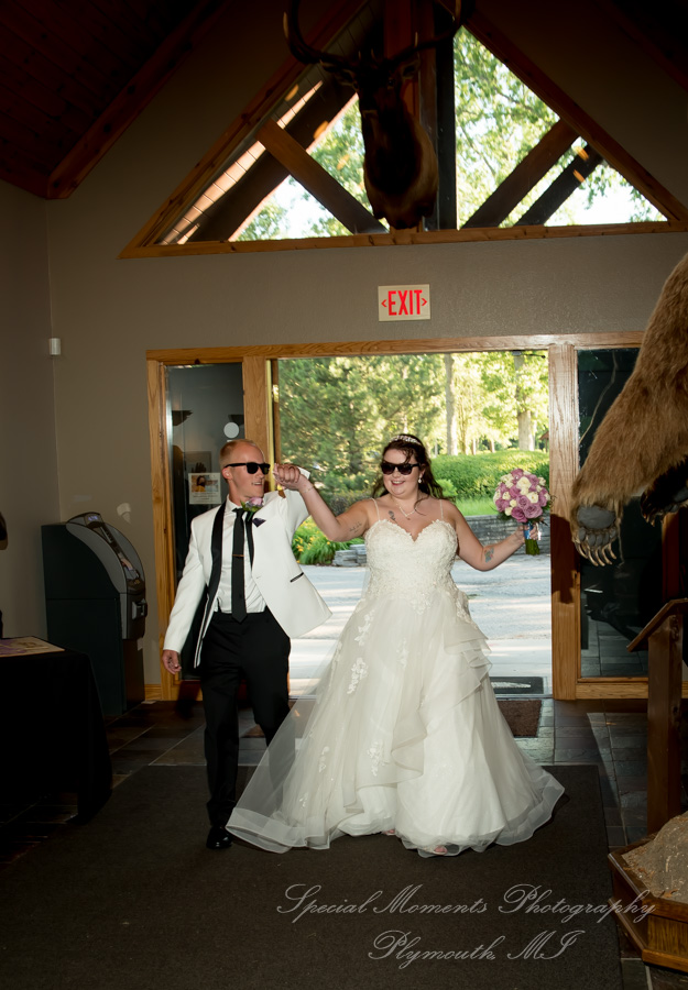 Alyssa & Tyler at Moose Ridge Golf Course South Lyon MI wedding photography