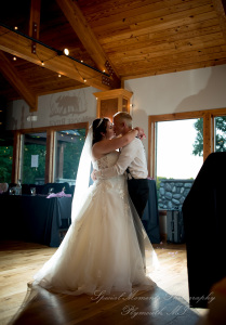 Alyssa & Tyler at Moose Ridge Golf Course South Lyon MI wedding photography