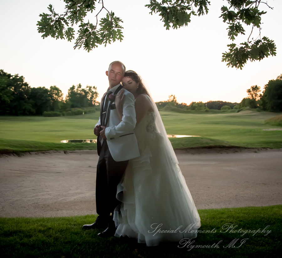 Alyssa & Tyler at Moose Ridge Golf Course South Lyon MI wedding photography