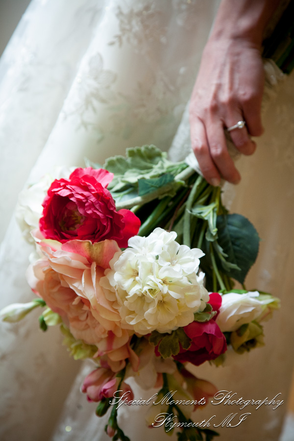 Lindsey & Matt at Mill Race Northville MI wedding photography