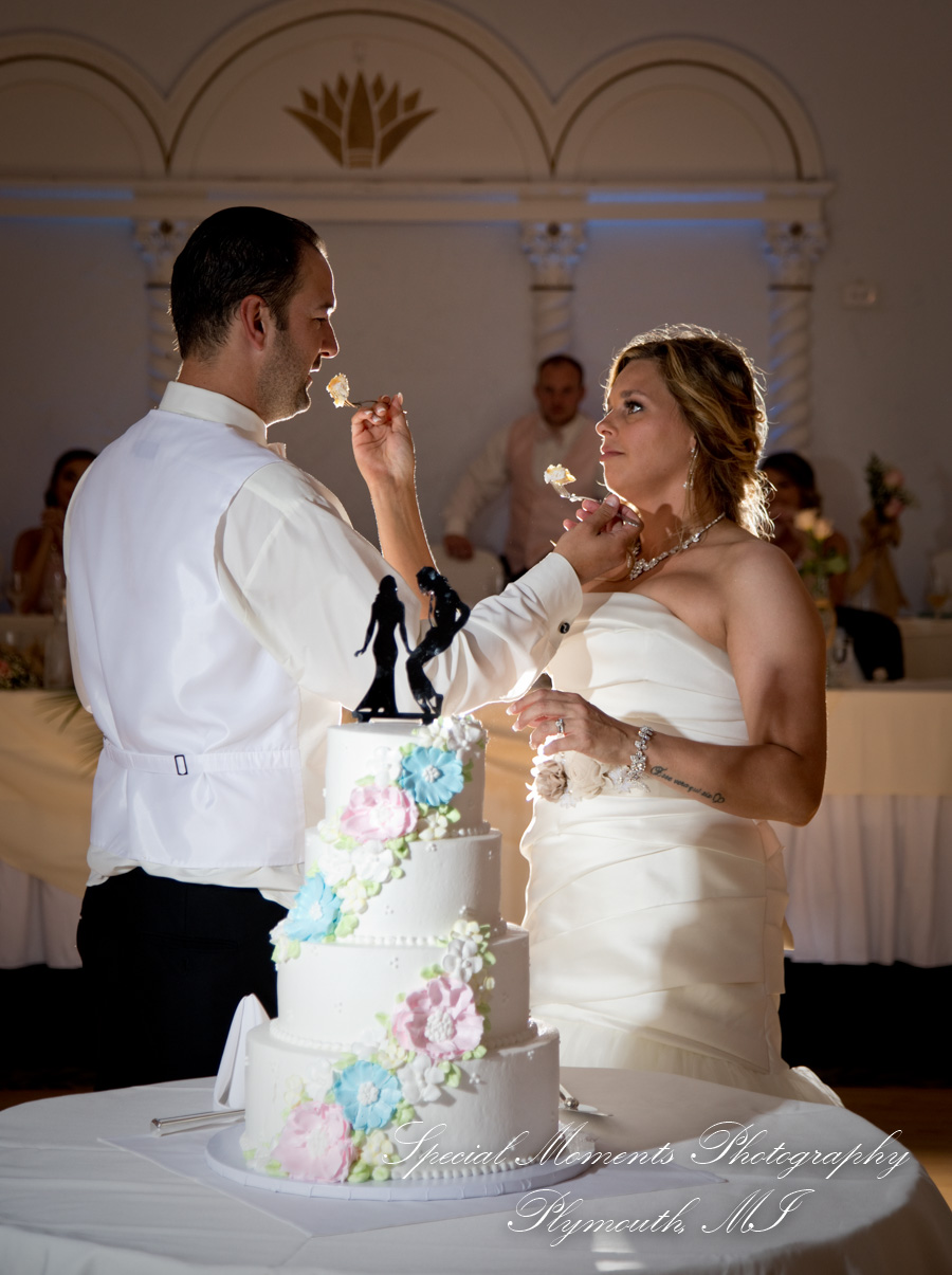 Heidi & Doug at Blossom Heath St. Clair Shores MI wedding photography