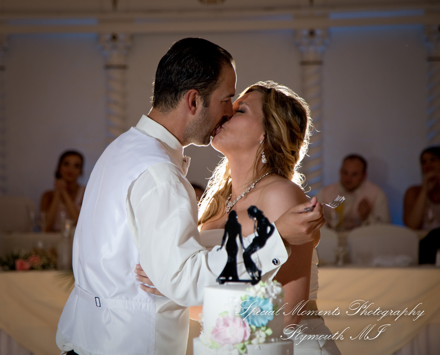 Heidi & Doug at Blossom Heath St. Clair Shores MI wedding photography
