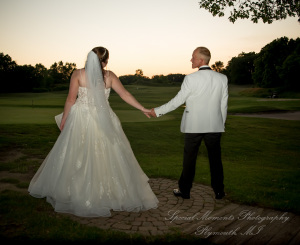 Alyssa & Tyler at Moose Ridge Golf Course South Lyon MI wedding photography