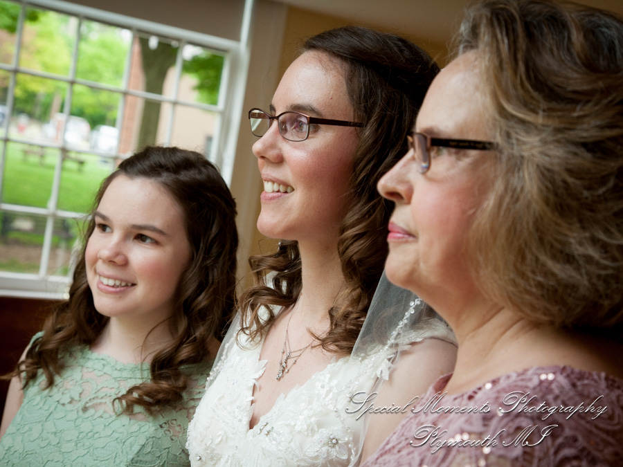 Lindsey & Matt at Mill Race Northville MI wedding photography