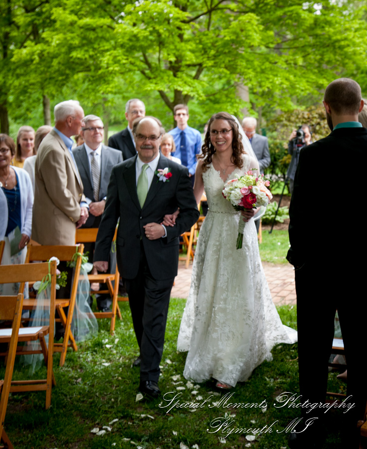 Lindsey & Matt at Mill Race Northville MI wedding photography
