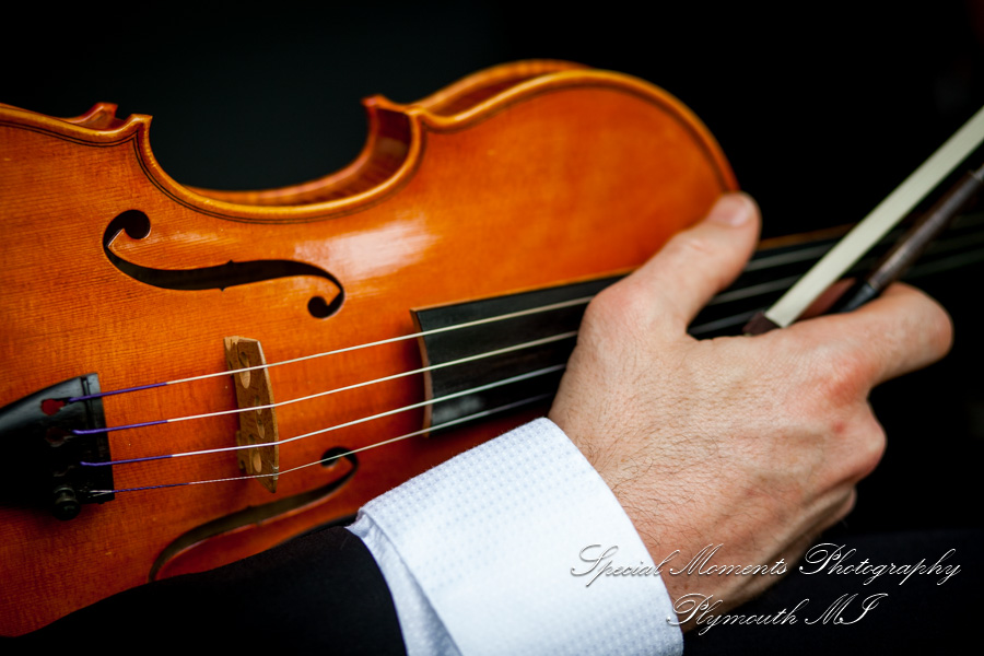 Lindsey & Matt at Mill Race Northville MI wedding photography