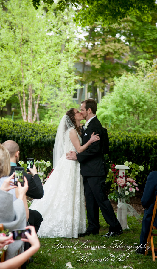 Lindsey & Matt at Mill Race Northville MI wedding photography