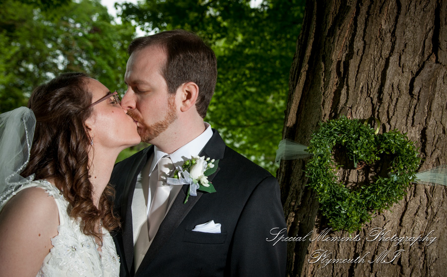 Lindsey & Matt at Mill Race Northville MI wedding photography