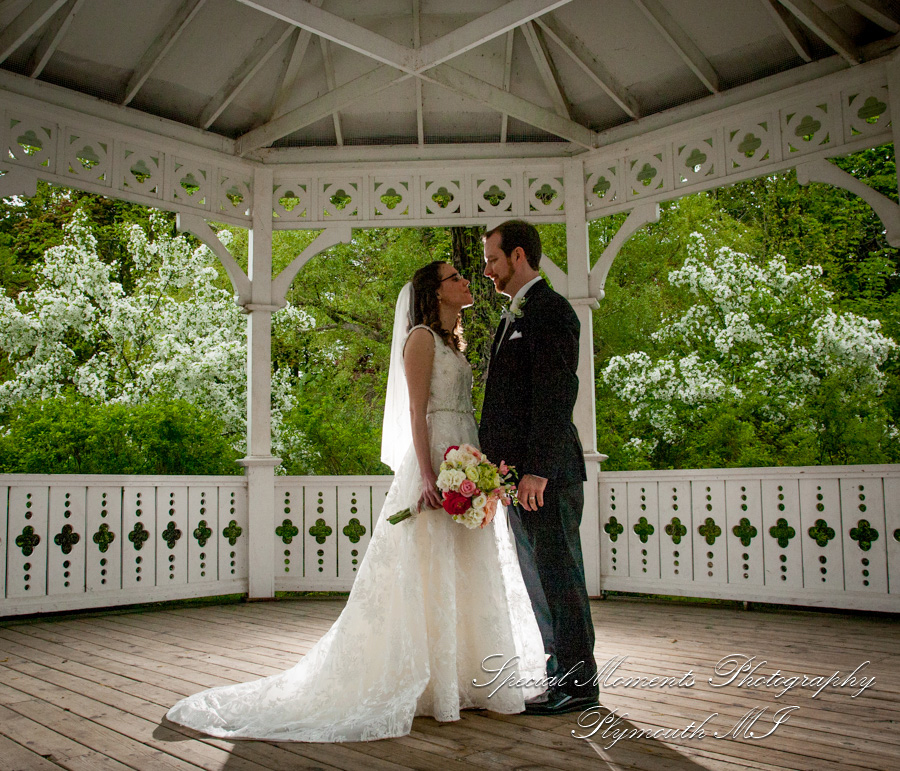 Lindsey & Matt at Mill Race Northville MI wedding photography