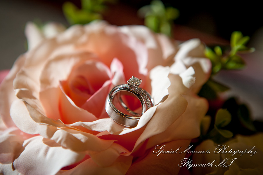 Lindsey & Matt at Northville Hills Golf Club Northville MI wedding photography