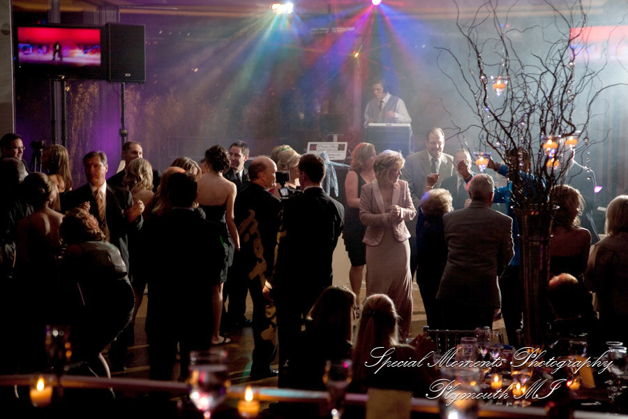 Christopher & Lisa at Roostertail Detroit MI wedding photograph