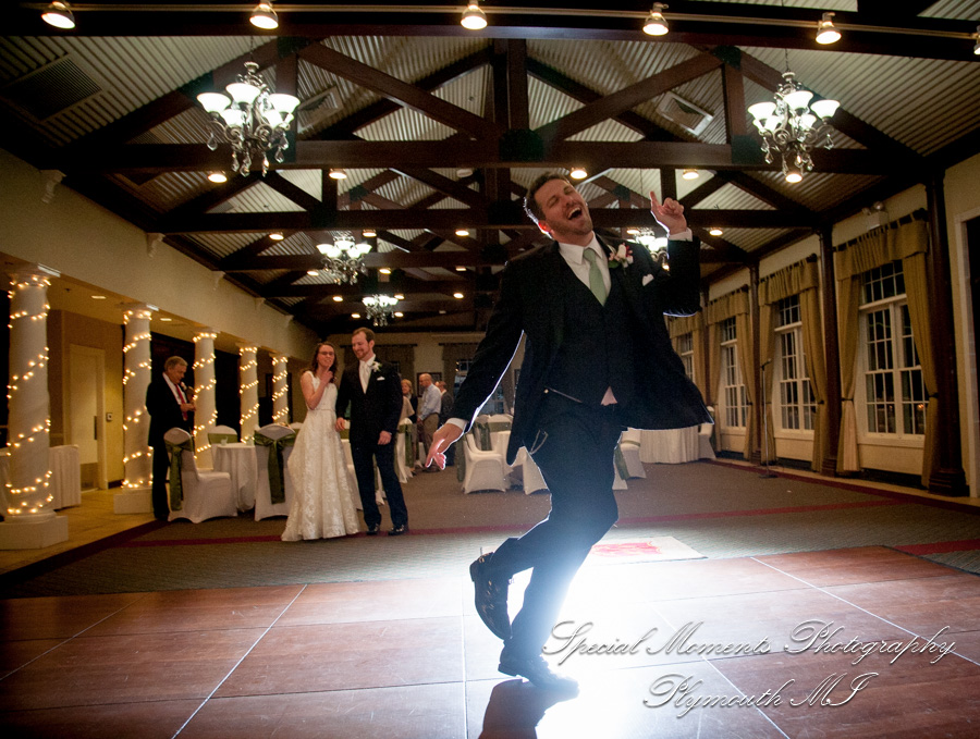 Lindsey & Matt at Northville Hills Golf Club Northville MI wedding photography